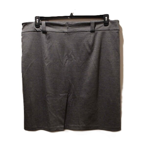 Gray Skirt - Sz 18 - Picture 1 of 5